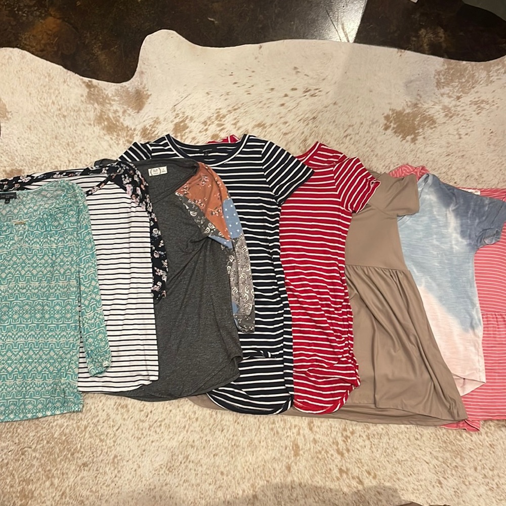 8 tee shirts size small